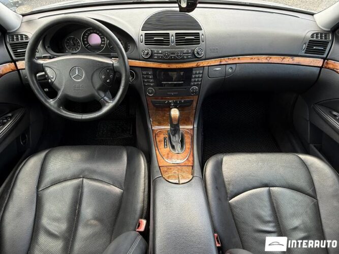 Mercedes E 270 43 mercedes E 270 2003