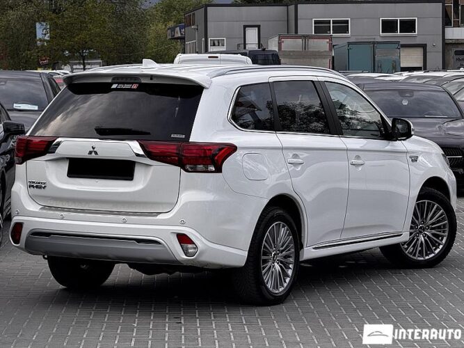 mitsubishi Outlander 2020