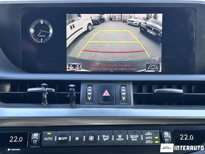 lexus ES 300h 2019