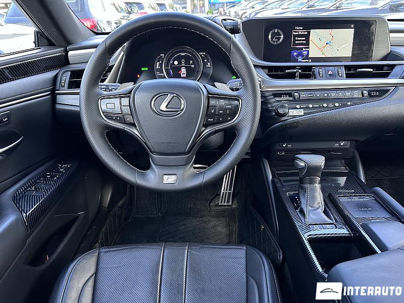 lexus ES 300h 2019