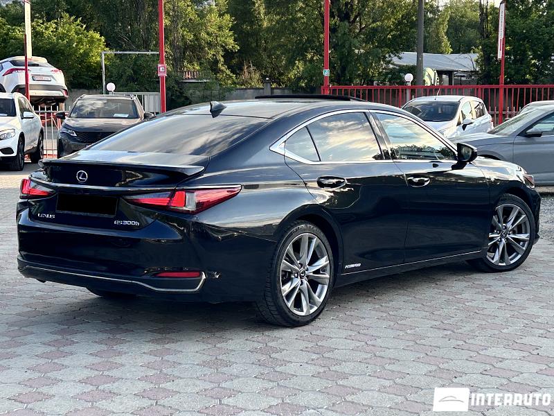 lexus ES 300h 2019