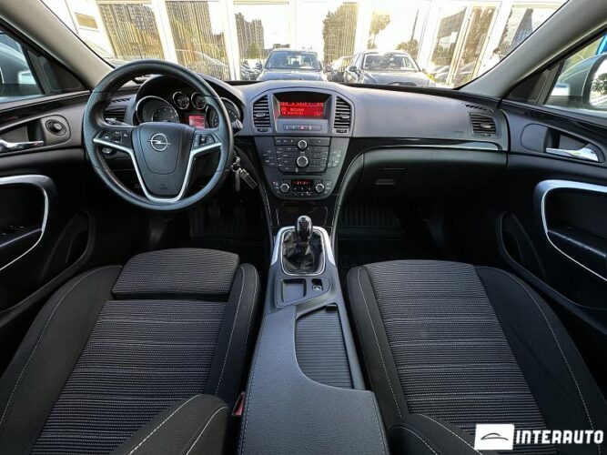opel Insignia 2011