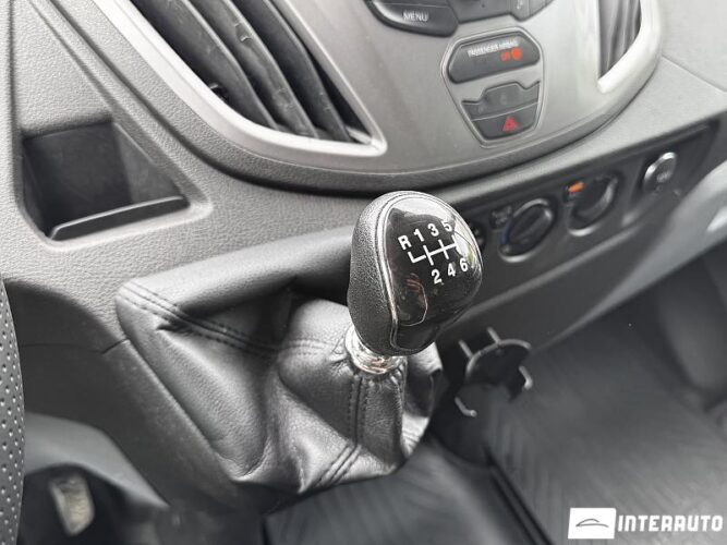 ford Transit 2017