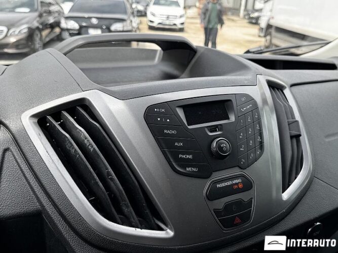 ford Transit 2017