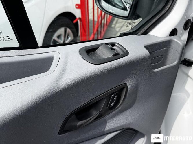 ford Transit 2017