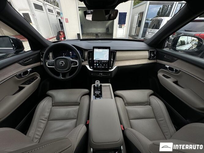 volvo XC 90 2025