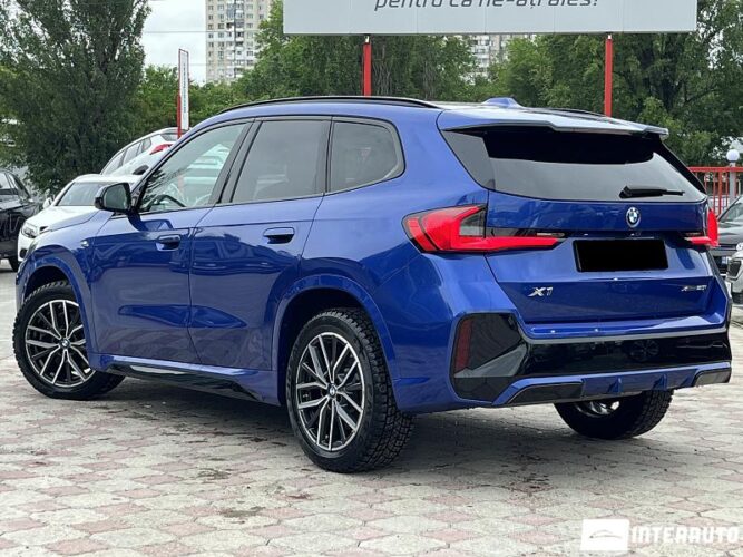 BMW X1 2.0i 36 bmw X1 2.0i 2023