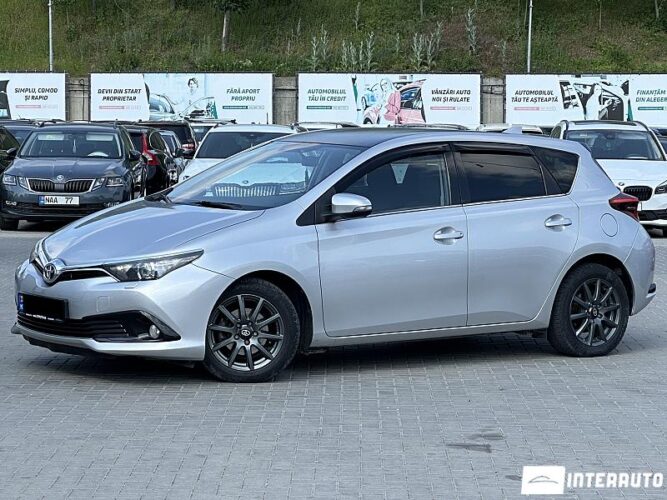 toyota Auris 2016