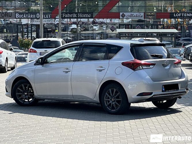 toyota Auris 2016