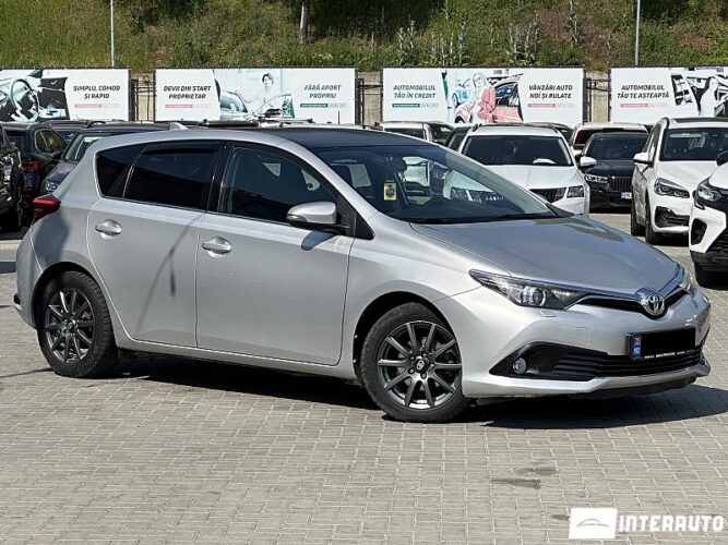 Toyota Auris 2016 doar la InterAuto