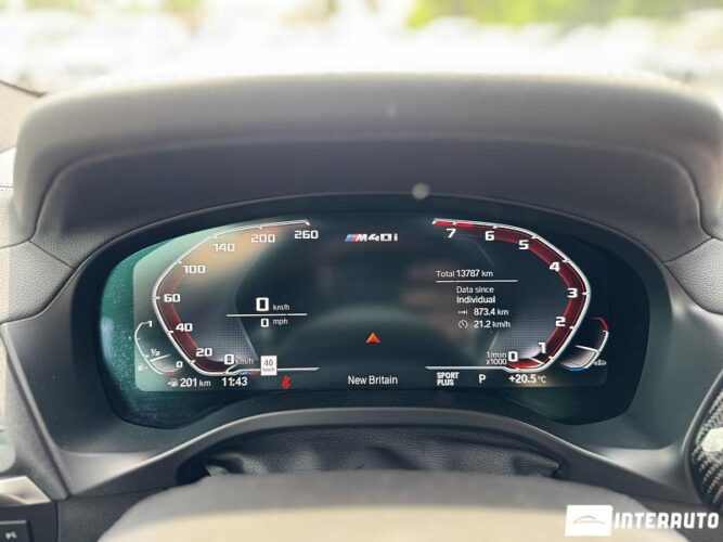bmw X4 M4.0i 2025