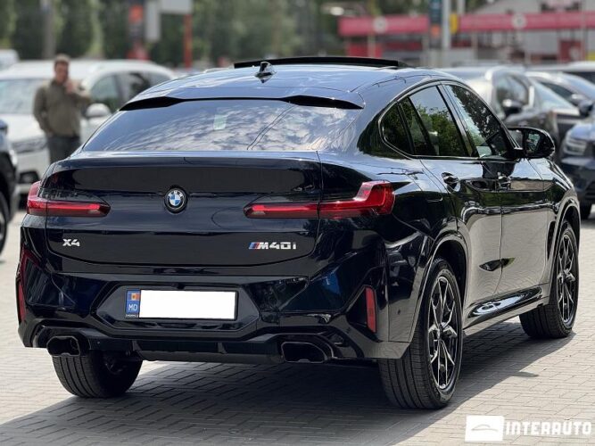 bmw X4 M4.0i 2025