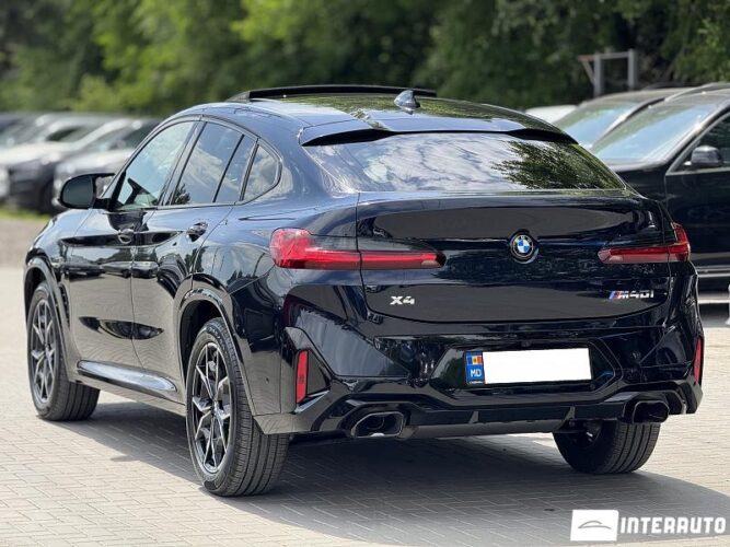 bmw X4 M4.0i 2025