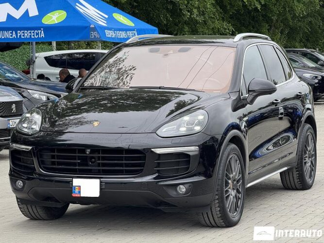 Porsche Cayenne S Hybrid 2015 doar la InterAuto