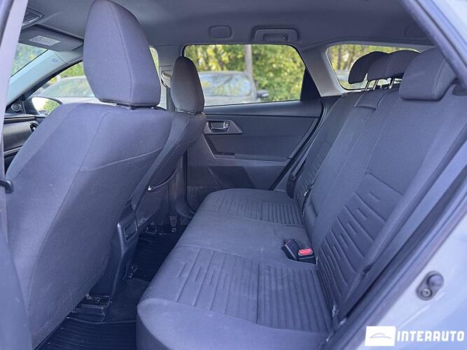 toyota Auris 2015