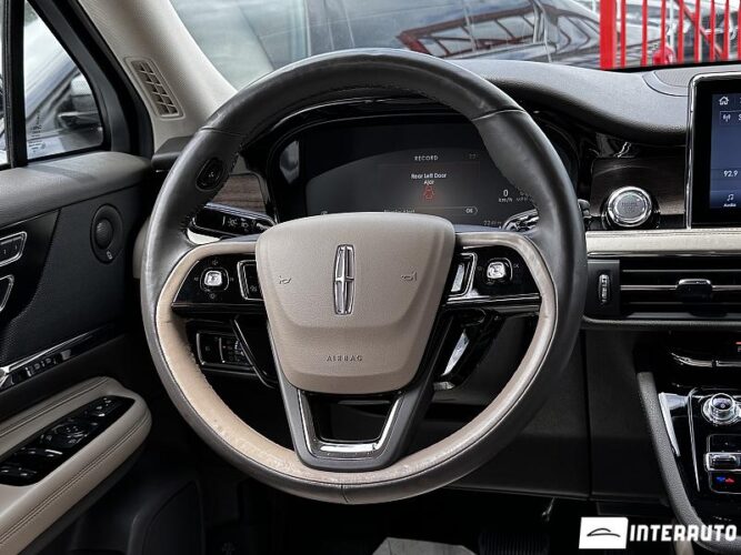lincoln Corsair 2019