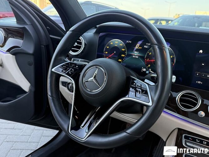 Mercedes E 350 43 mercedes E 350 2021