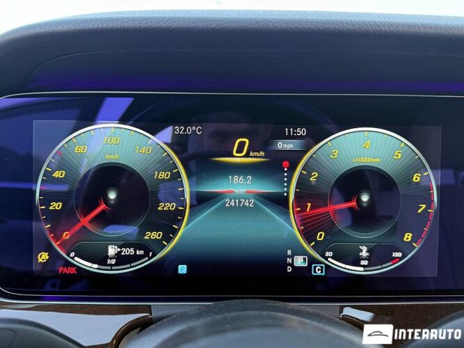 Mercedes E 350 44 mercedes E 350 2021