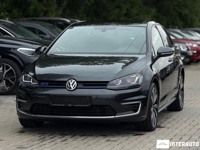 Volkswagen Golf GTE 2015 doar la InterAuto