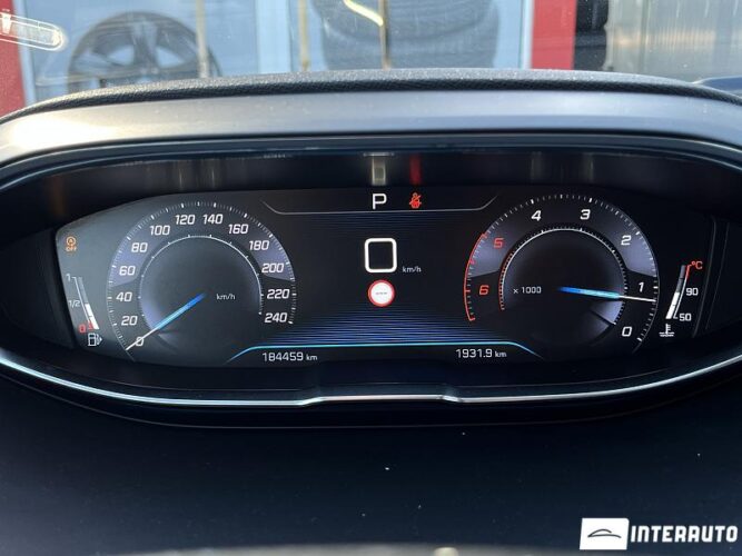 Peugeot 5008 42 peugeot 5008 2018