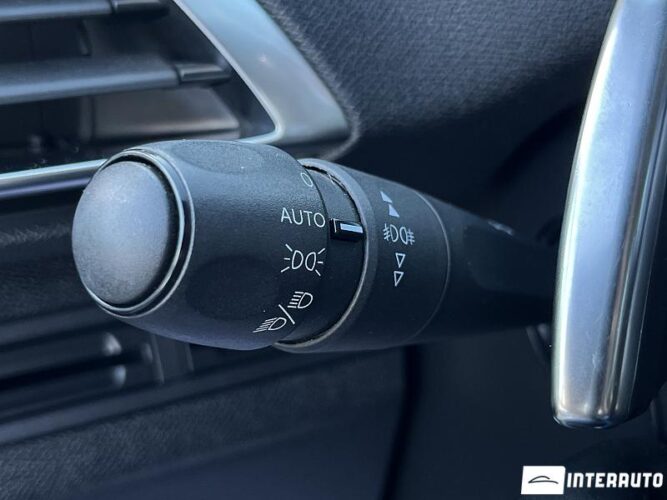 Peugeot 5008 40 peugeot 5008 2018