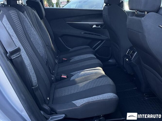 Peugeot 5008 47 peugeot 5008 2018
