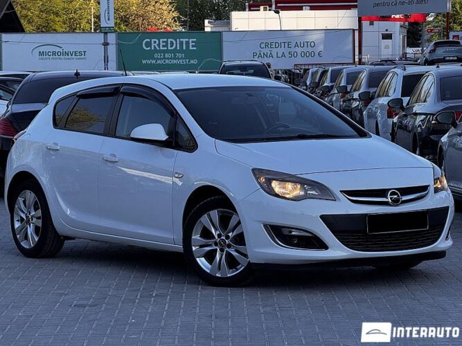 opel Astra 2012
