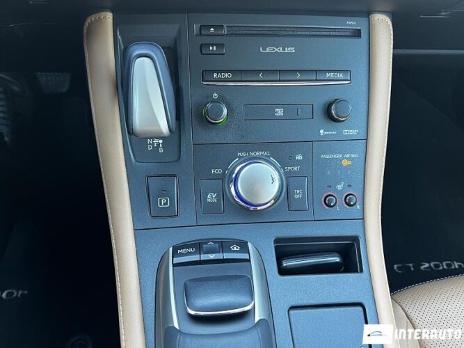 Lexus CT 200h 41 lexus CT 200h 2014