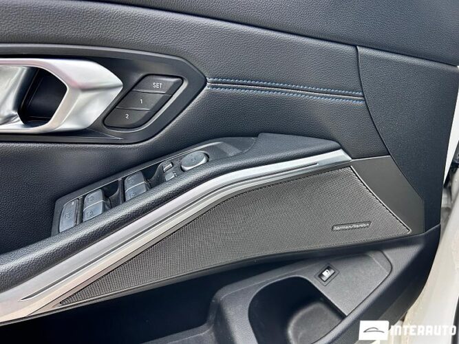 BMW 330E 41 bmw 330E 2020
