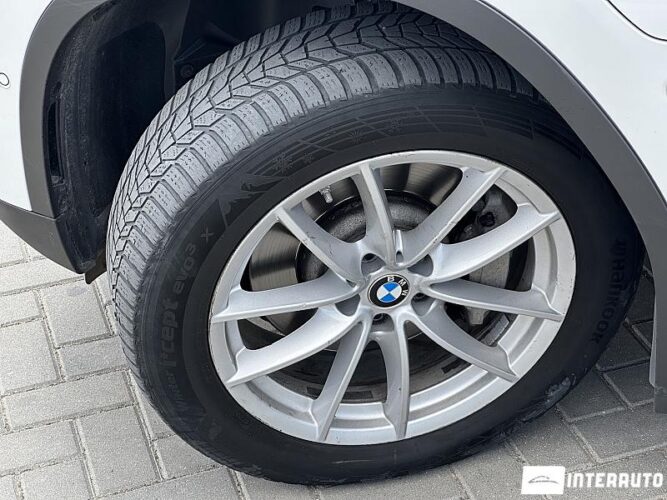 BMW X3 3.0e 52 bmw X3 3.0e 2020
