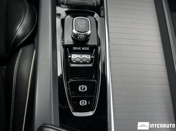 volvo XC 60 2019