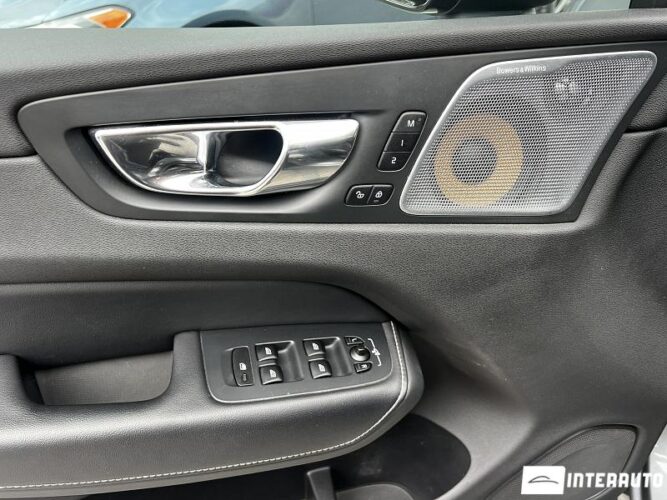 volvo XC 60 2019