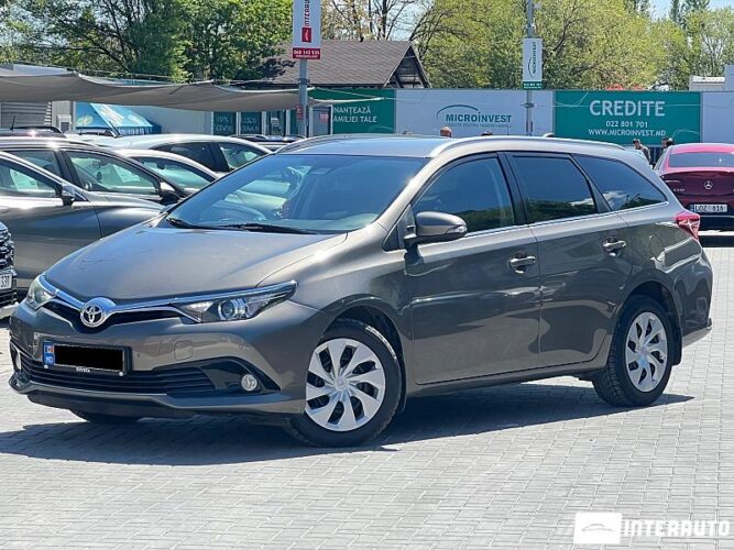 Toyota Auris 2017 doar la InterAuto