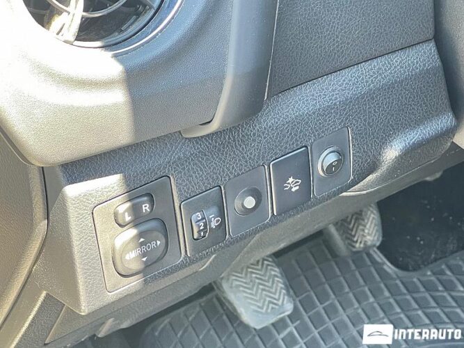 toyota Auris 2017