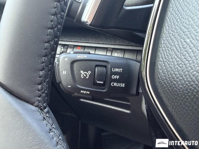 Peugeot 3008 42 peugeot 3008 2021