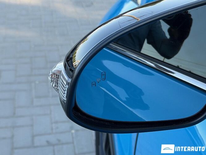 Toyota C-HR 35 toyota C-HR 2018