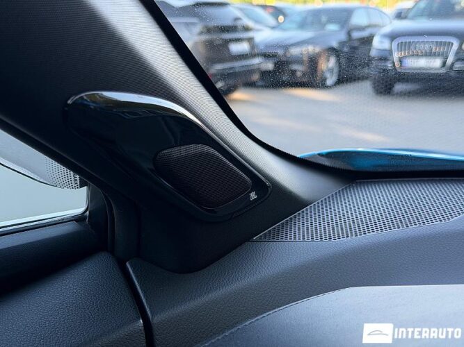 Toyota C-HR 39 toyota C-HR 2018