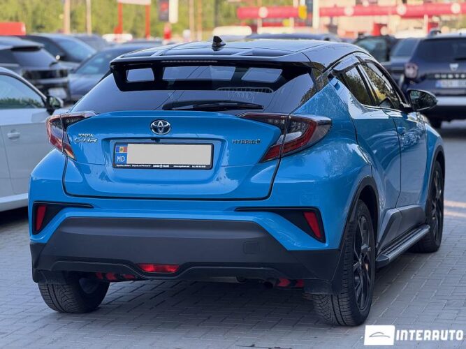 Toyota C-HR 32 toyota C-HR 2018