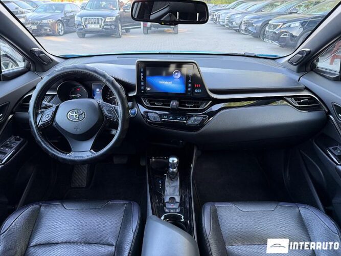 Toyota C-HR 41 toyota C-HR 2018