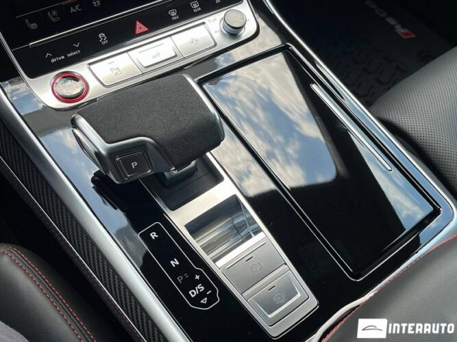 audi RSQ8 2024