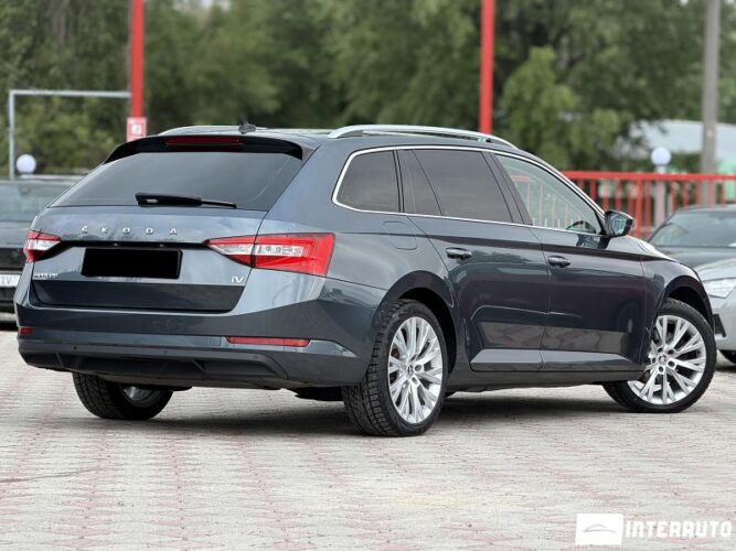Skoda Superb 33 skoda Superb 2021