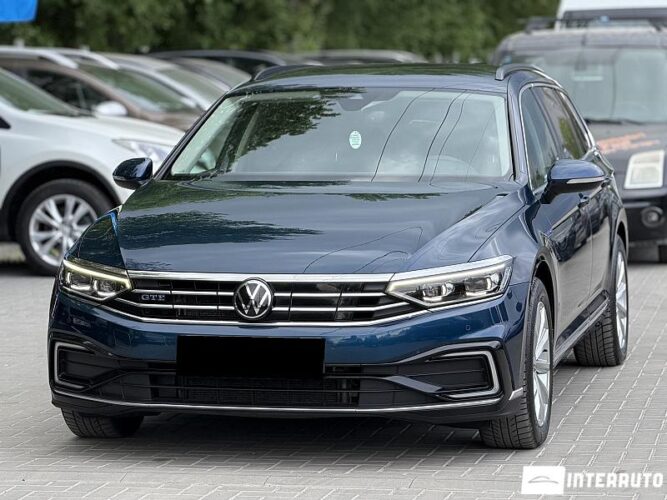Volkswagen Passat GTE 2020 doar la InterAuto