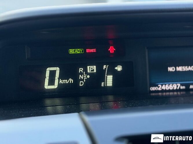 toyota Prius Plus / V 2015
