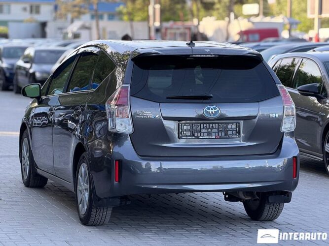 toyota Prius Plus / V 2015