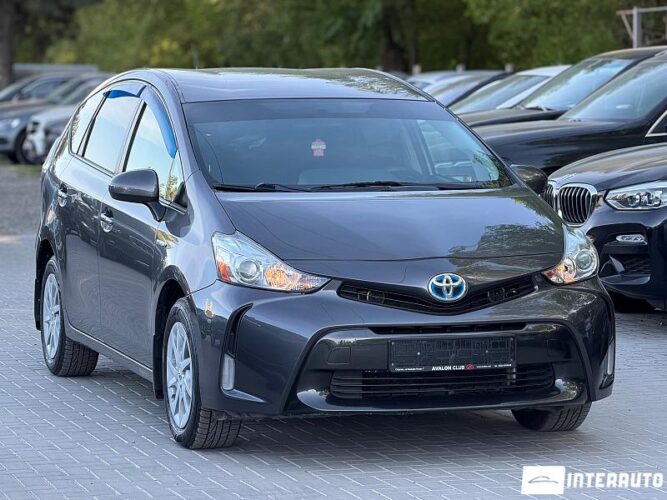 toyota Prius Plus / V 2015