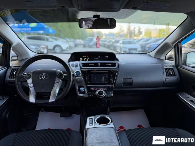 toyota Prius Plus / V 2015