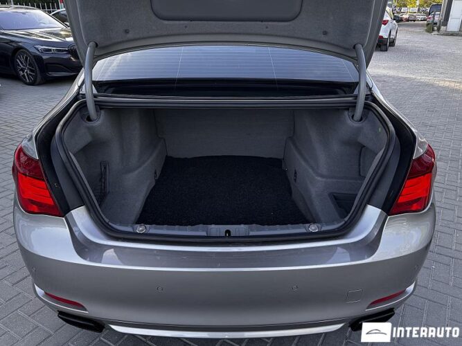 bmw 740 2009