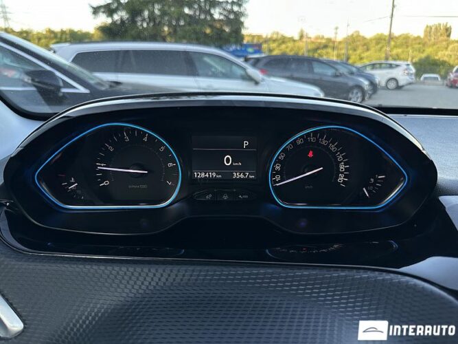 Peugeot 2008 37 peugeot 2008 2017