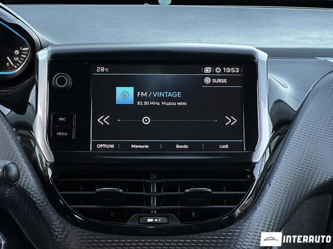 Peugeot 2008 38 peugeot 2008 2017