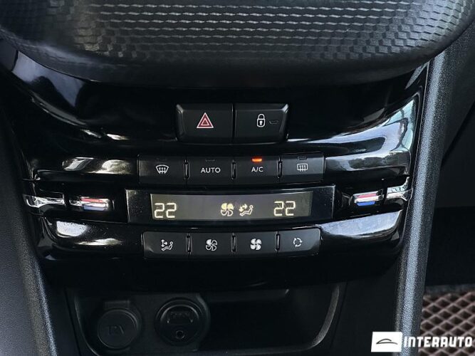 Peugeot 2008 40 peugeot 2008 2017